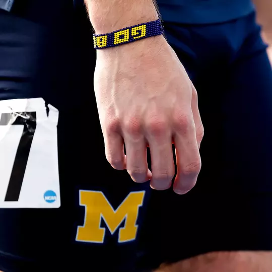 Men's Track and Field Runner Generic