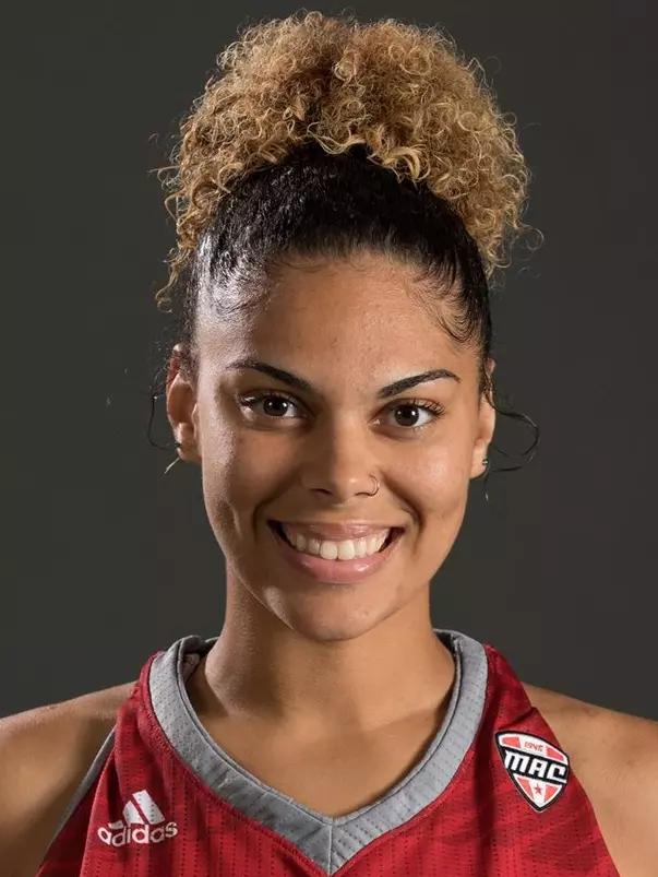 Tihanna Fulton Headshot