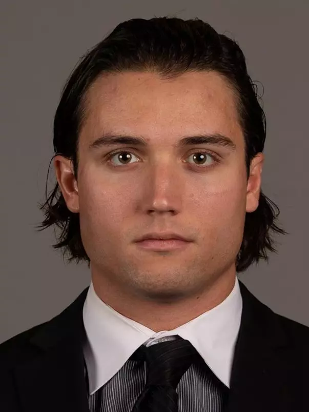 D1419 Hockey Portraits & Social Media