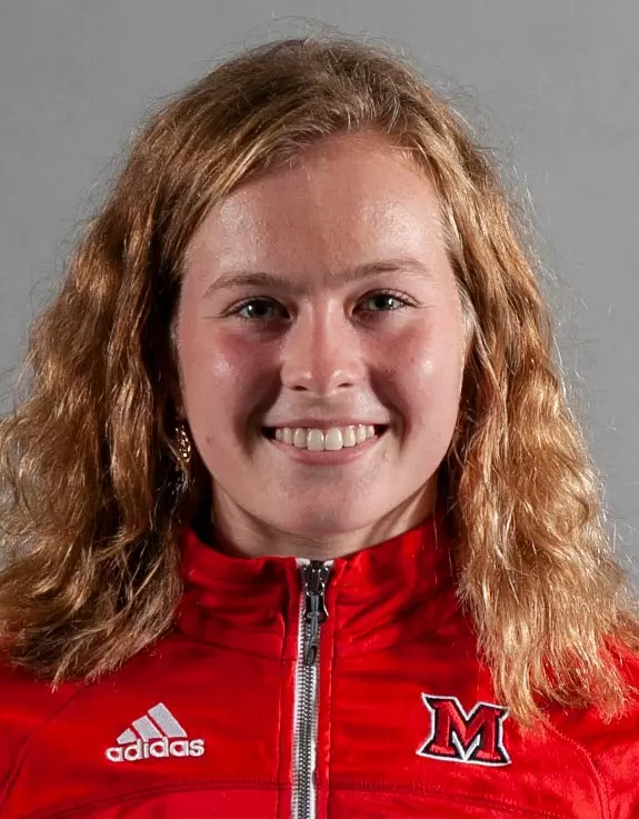 Mackenzie Holtz Headshot