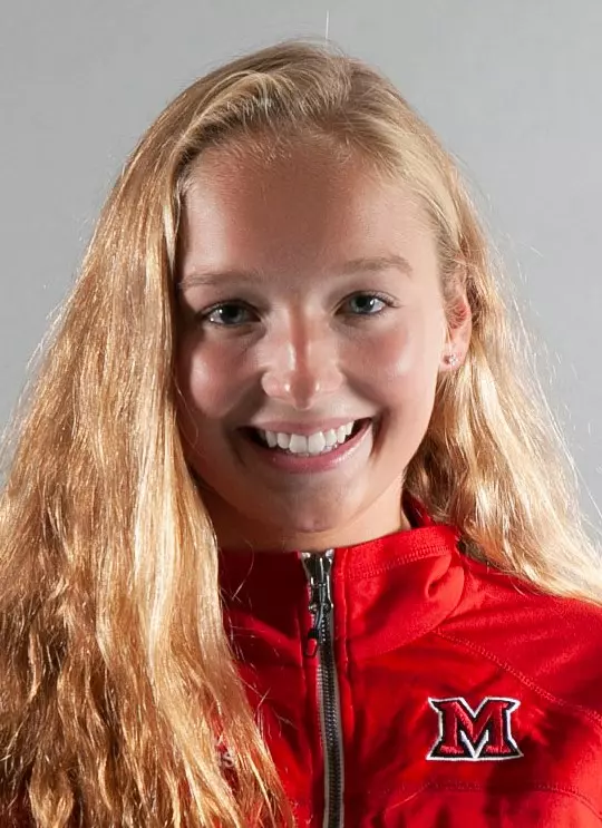 Megan Hetzler Headshot