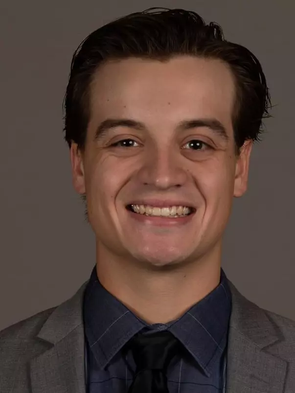 D1419 Hockey Portraits & Social Media