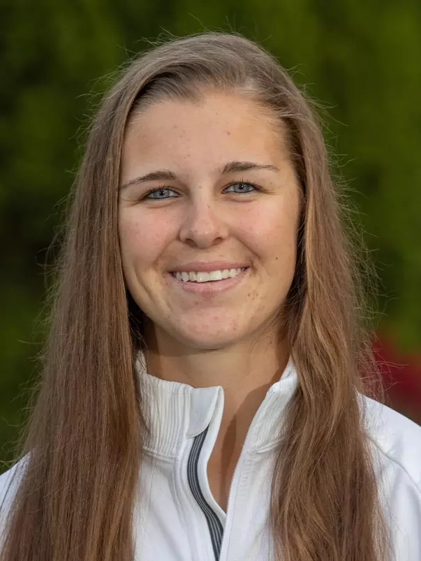 Allison Cummins Headshot