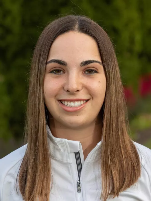 Kara Leckinger Headshot