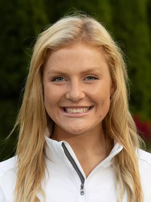 Riley Coyne Headshot