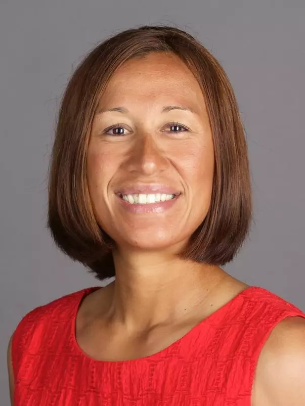 Clarisa Crowell Headshot