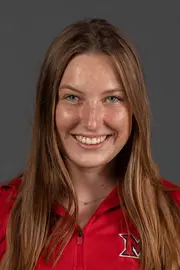 Devi Slobbe Headshot