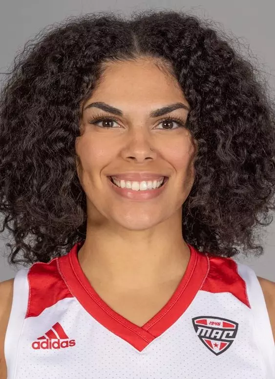 D0821 Womens Basketball Headshots & Social Media