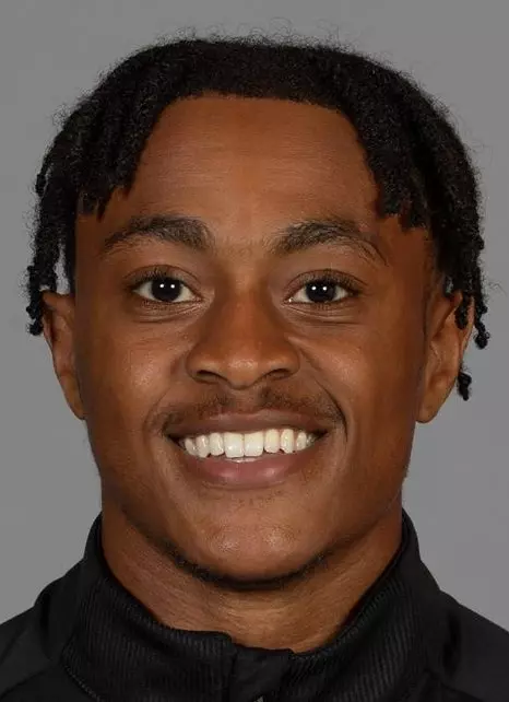 D0721 Football Portraits & Social Media