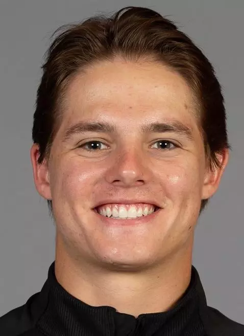 D0721 Football Portraits & Social Media