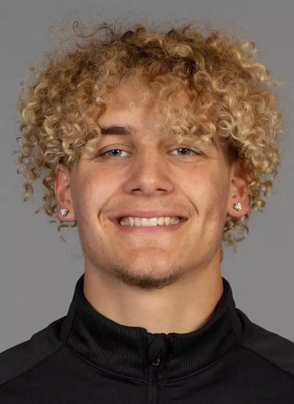 D0721 Football Portraits & Social Media