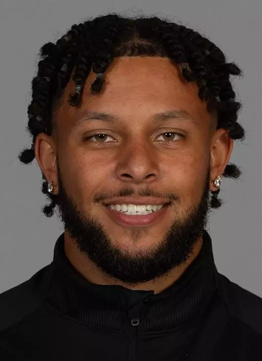 D0721 Football Portraits & Social Media