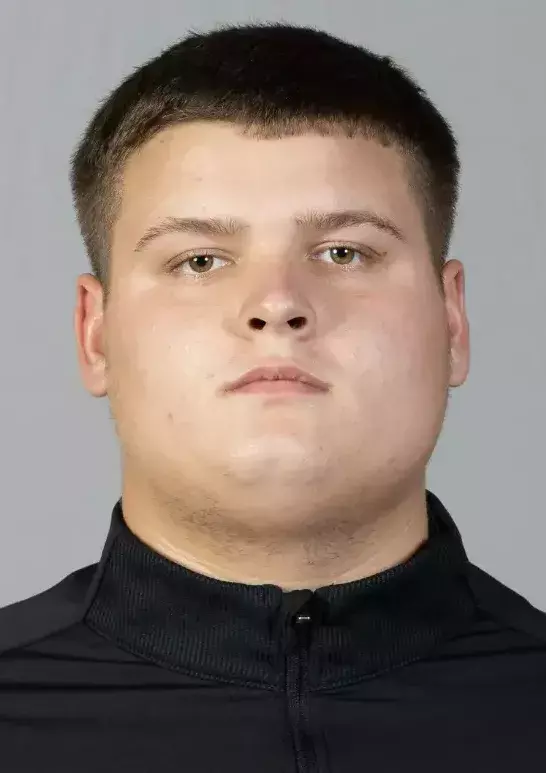 D0225 Football Head Shots