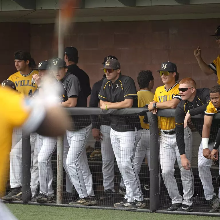 Baseball dugout