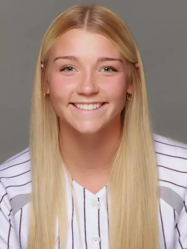 Ellie McCoy 2022 Headshot