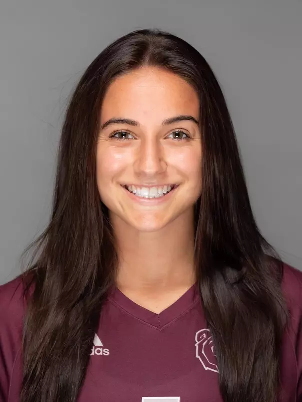 Kara Privitera Headshot