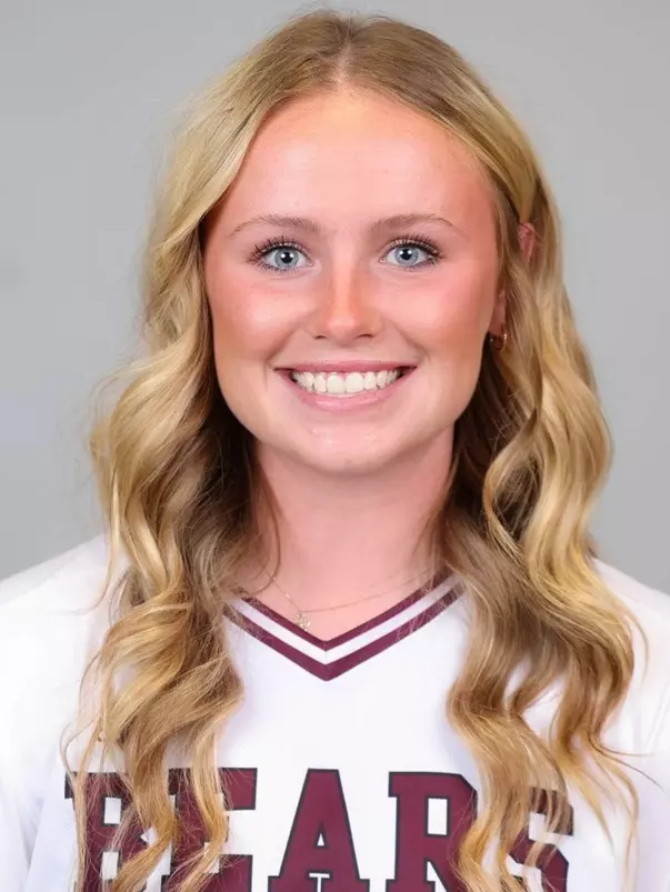 Softball portraits on November 16, 2022. Kevin White/Missouri State University