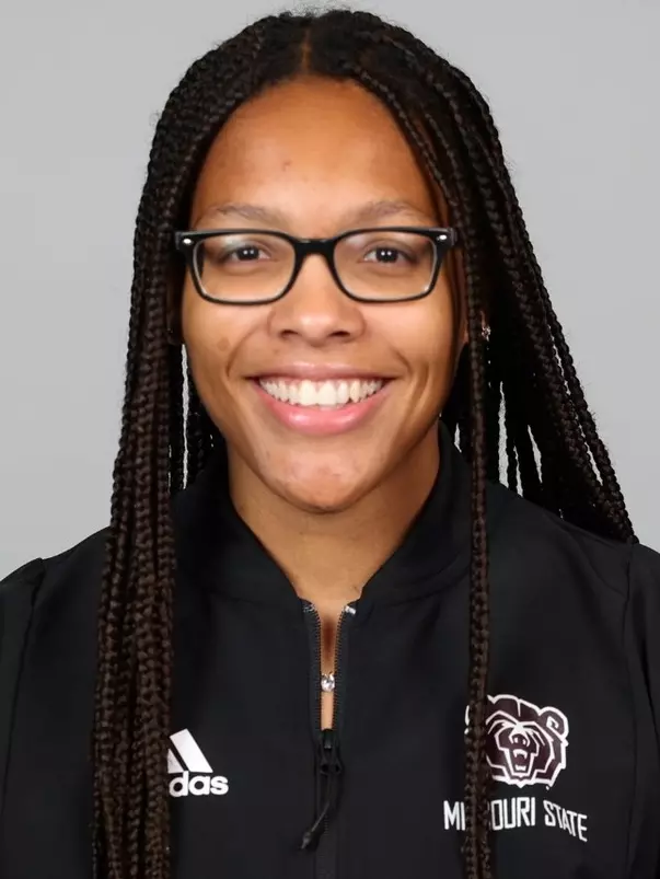 Track and Field portraits on November 16, 2022. Kevin White/Missouri State University