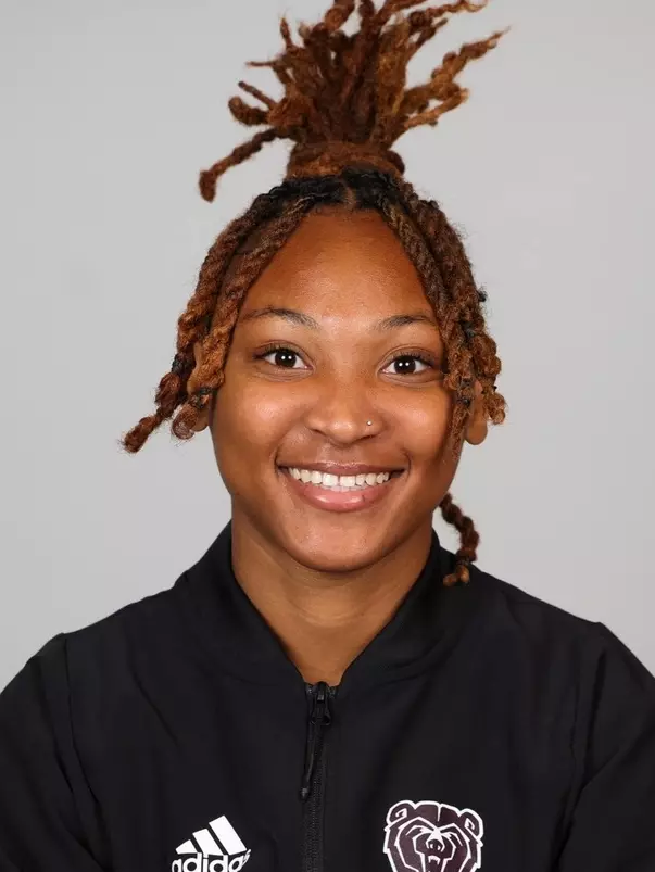 Track and Field portraits on November 16, 2022. Kevin White/Missouri State University