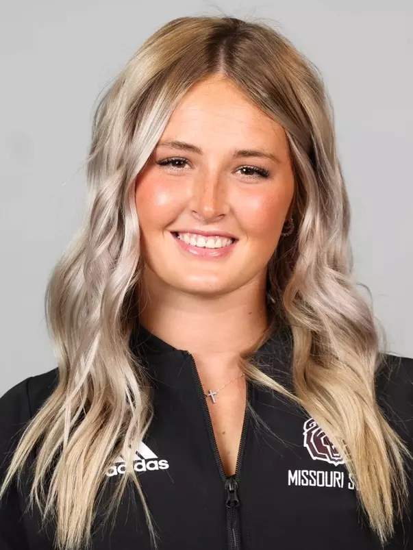 Track and Field portraits on November 16, 2022. Kevin White/Missouri State University
