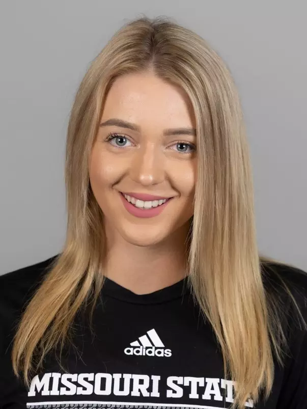 Sandra Lukacova Headshot