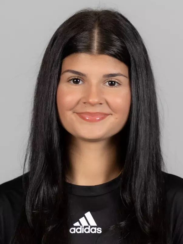 Silva Anakian Headshot