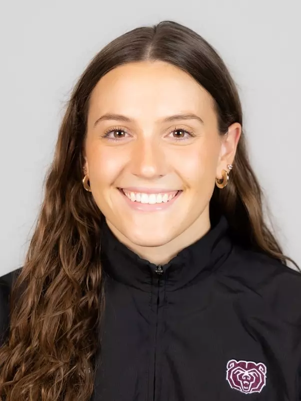 Grace Beahan Headshot
