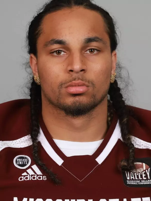 Football fall 2023 portraits at Plaster sport Complex on April 28, 2023. Kevin White/Missouri State University
