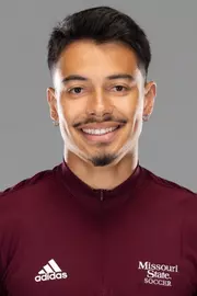 Alejandro Lopez Headshot