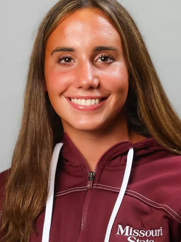 Lindsey Hervey headshot