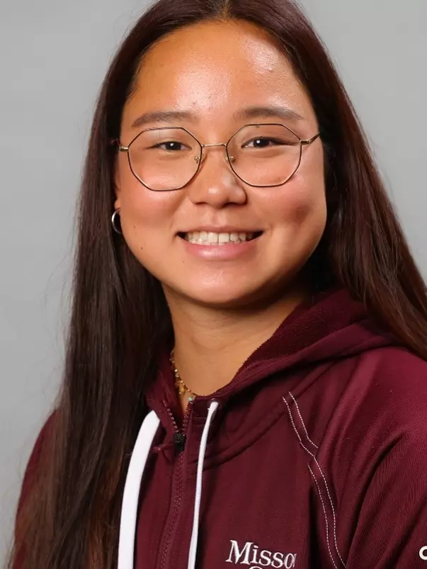 Mai Ortega headshots