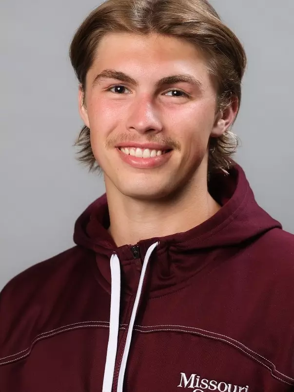 Nick Schuster headshot