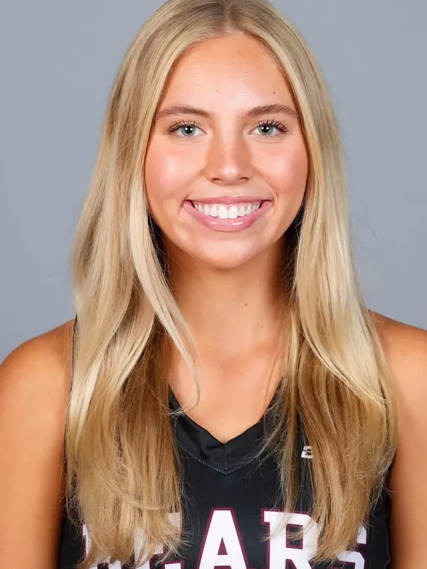 Anna Intagliata 2025 Headshot