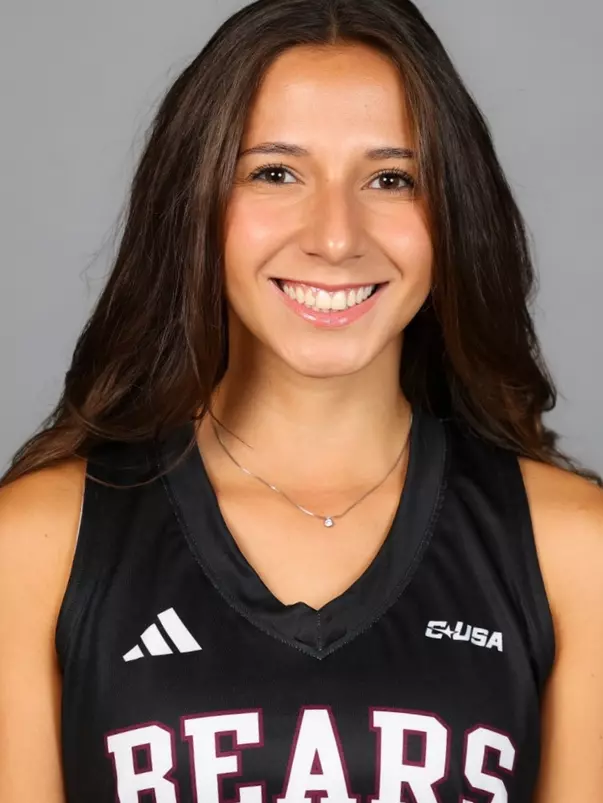 Manuela Niemeyer 2025 headshot