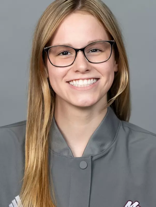 Caitlyn Friebe 2024 headshot