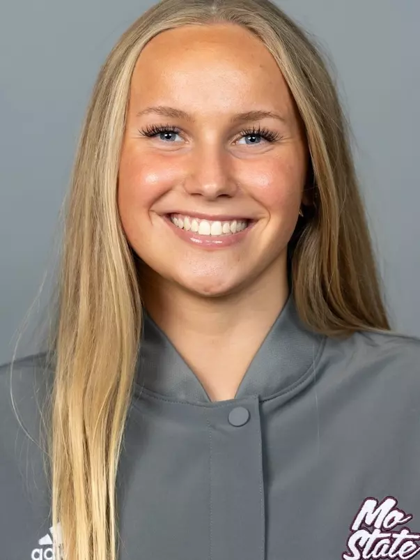 Makenzie Kurre 2024 headshot