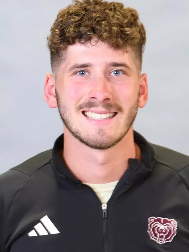 Chase Clausing headshot