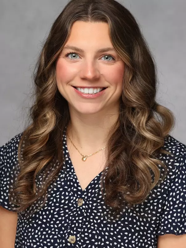 Anna Miller coaching headshot