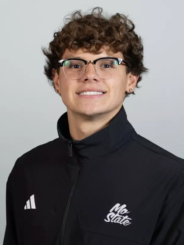 Elias Mendez Headshot