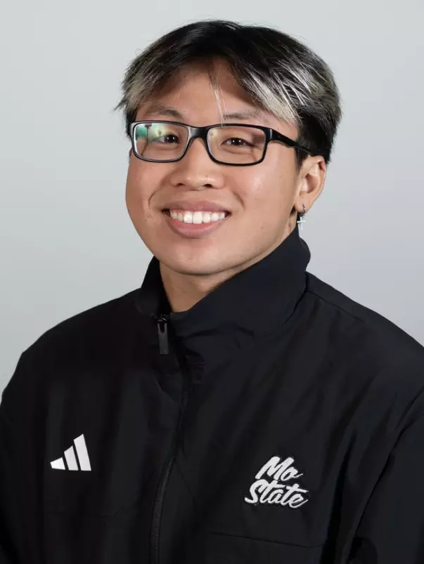 Nguyen Headshot