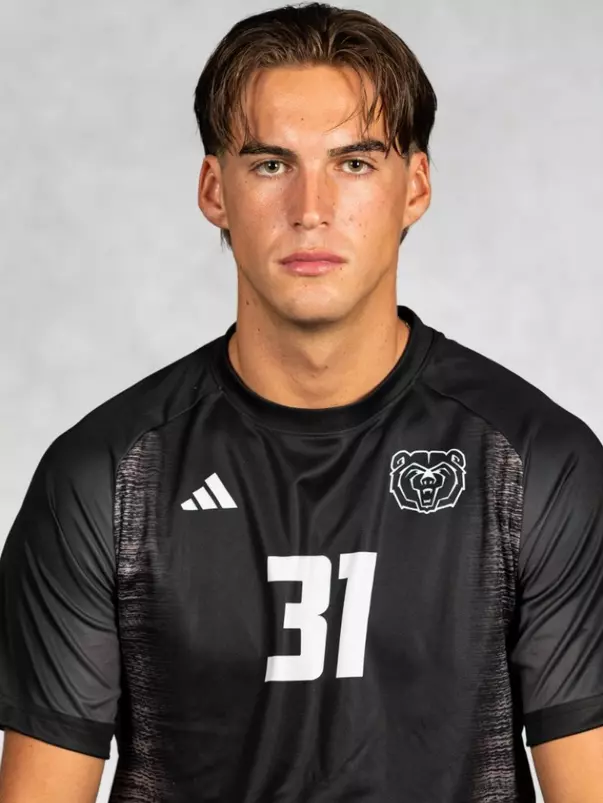 Alves Schmelz Headshot