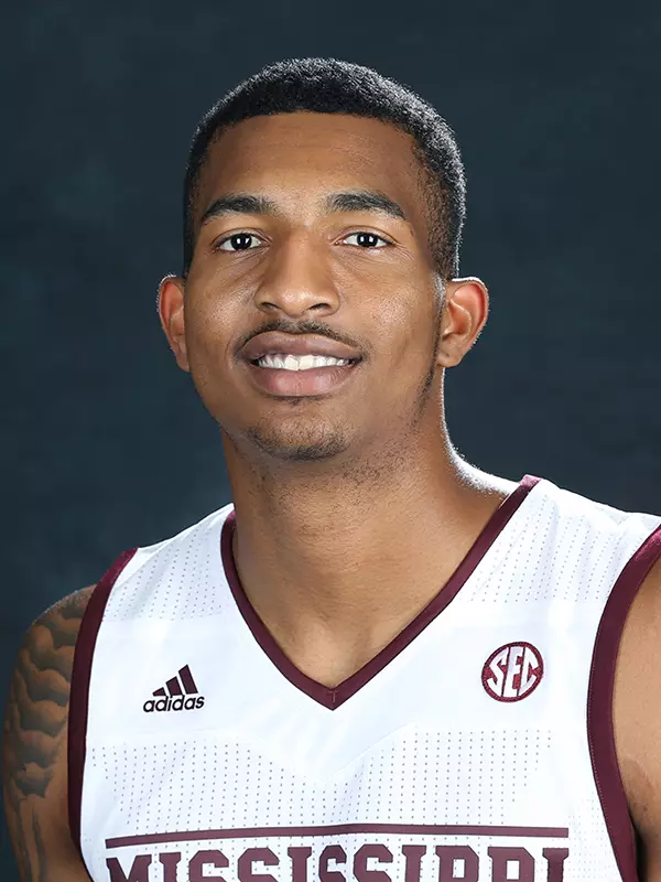 Xavian Stapleton headshot