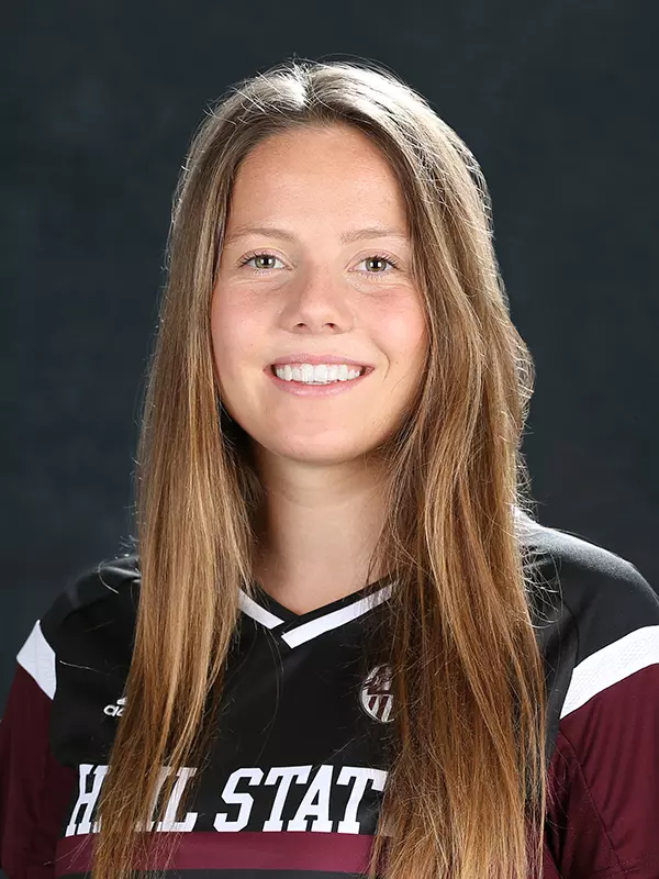 Johanna Hamblett headshot