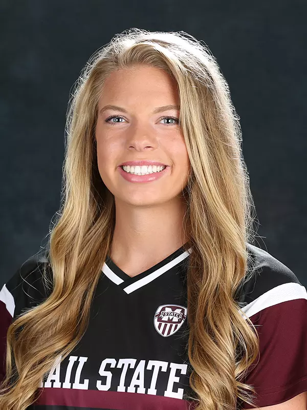 Hannah Smith headshot