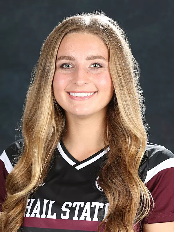 McKenna de Graaf headshot