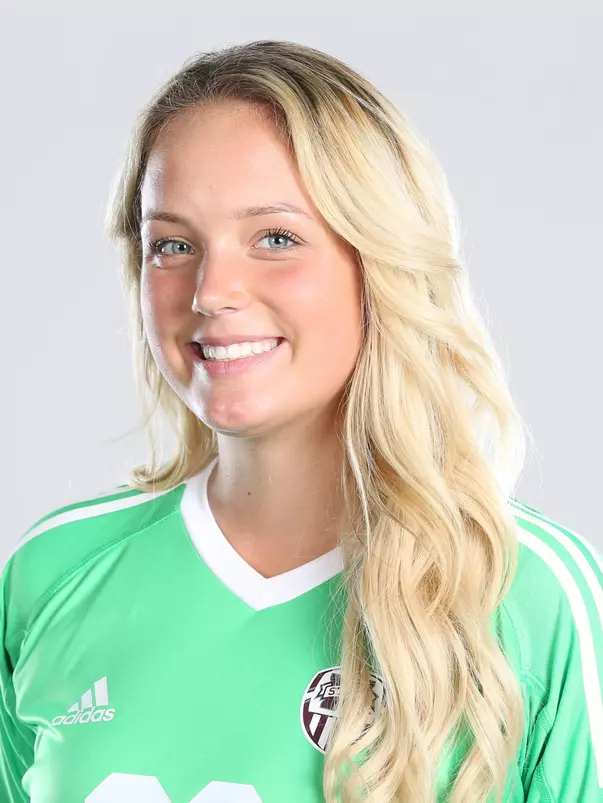 Bri Aldridge Heashot