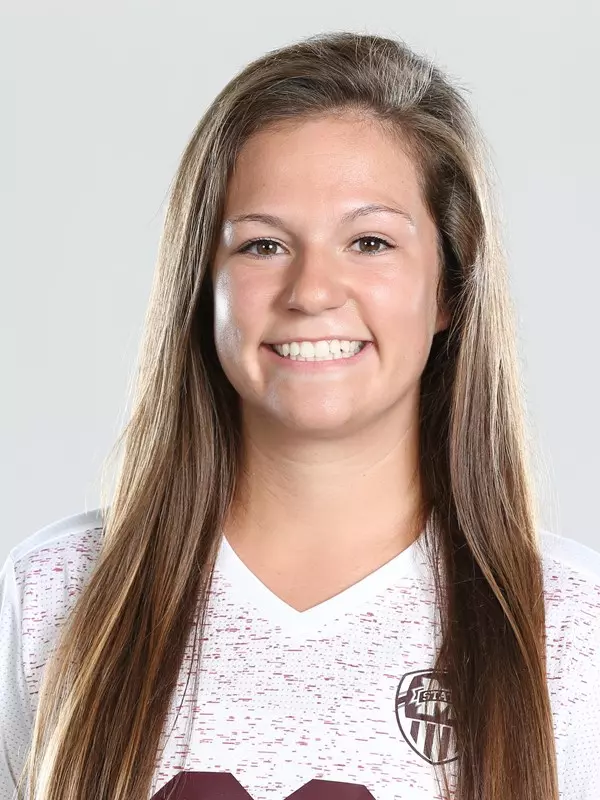 Kelly Dorney Headshot