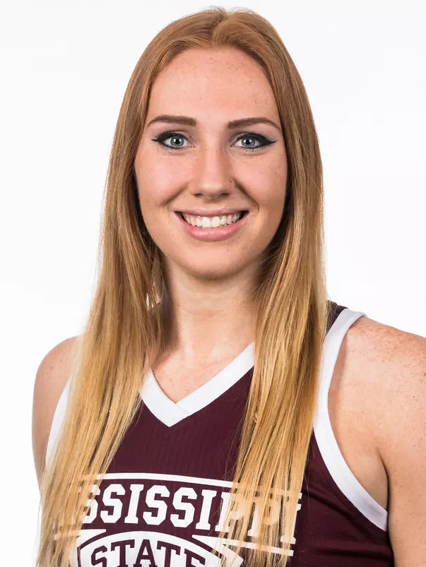 Chloe Bibby Headshot