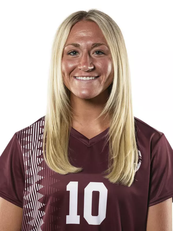 STARKVILLE, MS - July 29, 2021 - Mississippi State Midfielder Alyssa D'Aloise (#10) headshot taken during 2021 Soccer Production Day at the Palmeiro Center at Mississippi State University in Starkville, MS. Photo By Austin Perryman