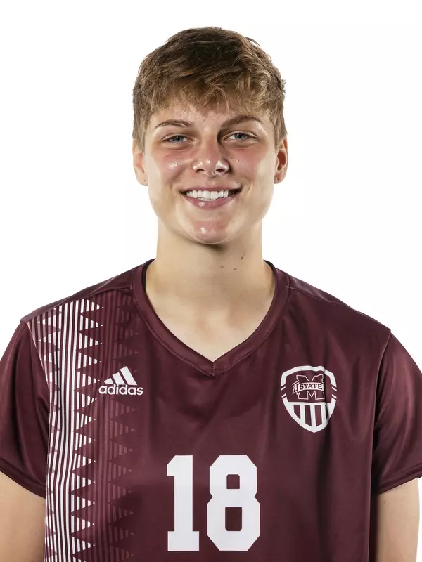 STARKVILLE, MS - July 29, 2021 - Mississippi State Defender Gwen Mummert (#18) headshot taken during 2021 Soccer Production Day at the Palmeiro Center at Mississippi State University in Starkville, MS. Photo By Austin Perryman